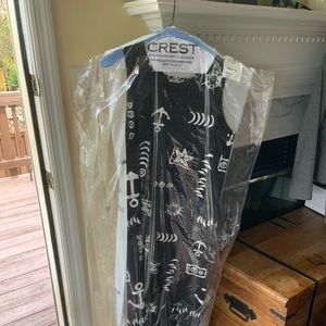 Cool Black summer dress with white detail